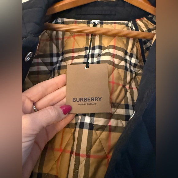 Burberry Winter Coat Black with pattern inside and belt size XL new with tags - Picture 14 of 15